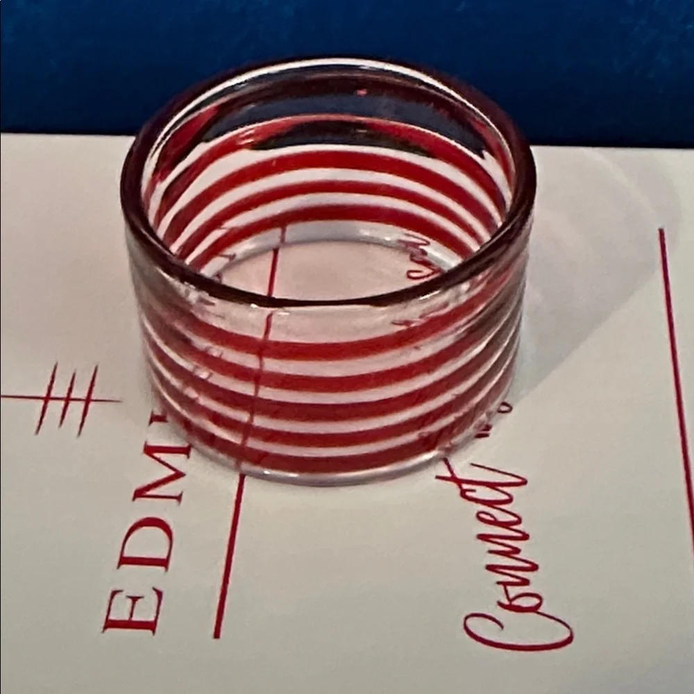 New in Box Edmiston 100% Capri Red & White Swirl Blown Glass Napkin Rings